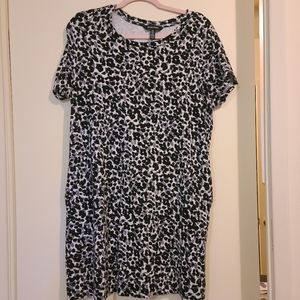 Ellen Tracy casual dress with pockets